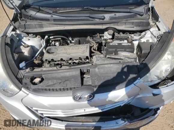 2011 Hyundai Tucson GLS z VIN KM8JU3AC5BU168985, wystawiony jako Copart lot #70140285 z przebiegiem 86 951 mil mil oraz Szkoda całkowita • Salvage title. Historia ofert i sprzedaży dostępna na DreamBid. Obrazek 12.