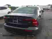 2022 Volvo S60 Momentum с VIN 7JRL12FZ0NG154042, выставлен на аукционе IAAI как лот 42268170 с пробегом 40 638 миль миль и . История ставок и продаж доступна на DreamBid. Изображение 16.