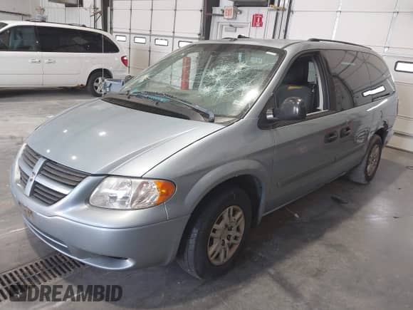 2006 Dodge Grand Caravan SE with VIN 1D4GP24RX6B695893, listed as a IAAI auction lot 42984311 with 189,647 mi miles and . Bid and sale history available at DreamBid. Image 2.