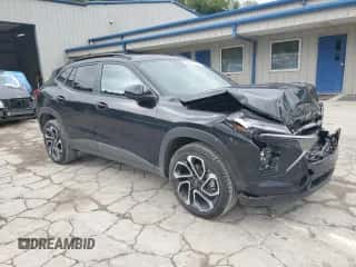 2025 Chevrolet Trax 2RS z VIN KL77LJEP9SC087493, wystawiony jako Copart lot #84011665 z przebiegiem 10 829 mil mil oraz Szkoda całkowita • Salvage title. Historia ofert i sprzedaży dostępna na DreamBid. Obrazek 4.