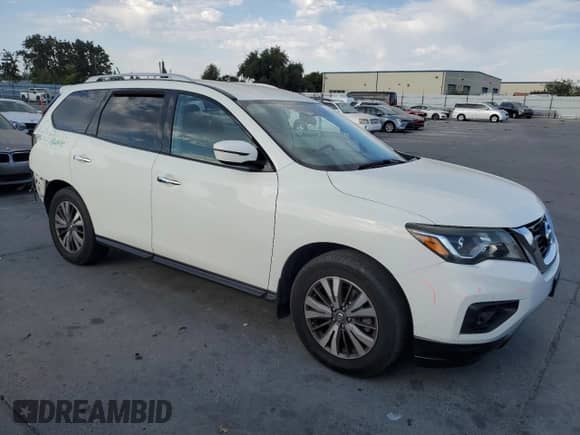 2017 Nissan Pathfinder SL with VIN 5N1DR2MN6HC637490, listed as a Copart auction lot 70321955 with 93,545 mi miles and Salvage title. Bid and sale history available at DreamBid. Image 4.