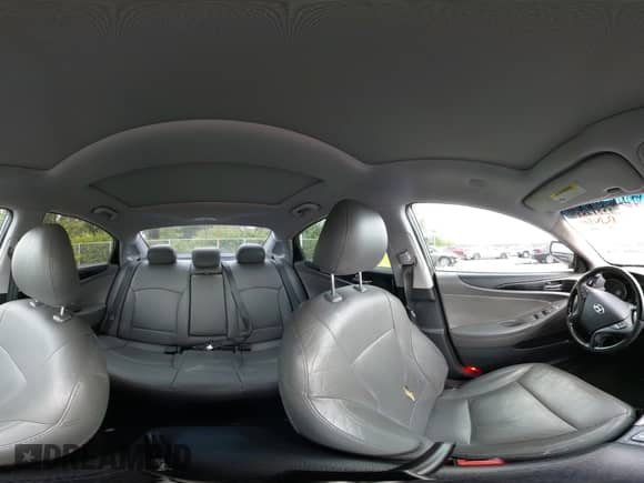 2013 Hyundai Sonata Limited с VIN 5NPEC4AB5DH660774, выставлен на аукционе IAAI как лот 43214817 с пробегом 131 598 миль миль и . История ставок и продаж доступна на DreamBid. Изображение 19.