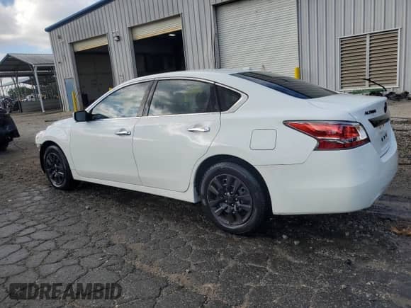 2015 Nissan Altima S z VIN 1N4AL3APXFC431452, wystawiony jako Copart lot #84224915 z przebiegiem 188 414 mil mil oraz Szkoda całkowita • Salvage title. Historia ofert i sprzedaży dostępna na DreamBid. Obrazek 2.