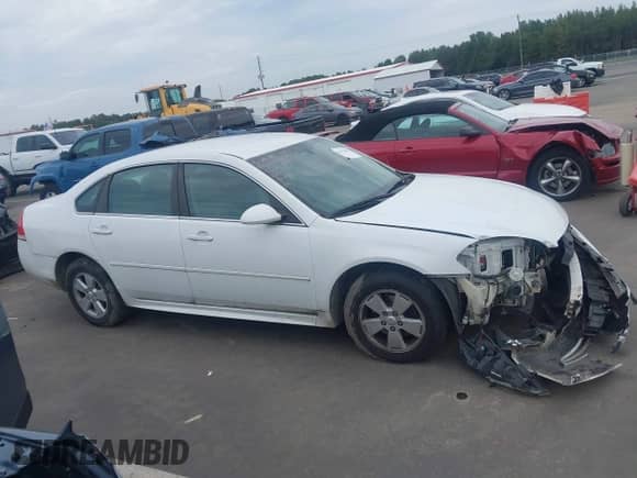 2011 Chevrolet Impala LS Fleet z VIN 2G1WF5EK7B1136089, wystawiony jako IAAI lot #43352953 z przebiegiem 211 611 mil mil oraz . Historia ofert i sprzedaży dostępna na DreamBid. Obrazek 14.