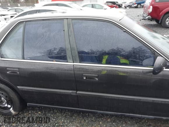 1990 Honda Accord LX z VIN JHMCB7658LC087442, wystawiony jako IAAI lot #41237681 z przebiegiem 215 972 mil mil oraz . Historia ofert i sprzedaży dostępna na DreamBid. Obrazek 12.