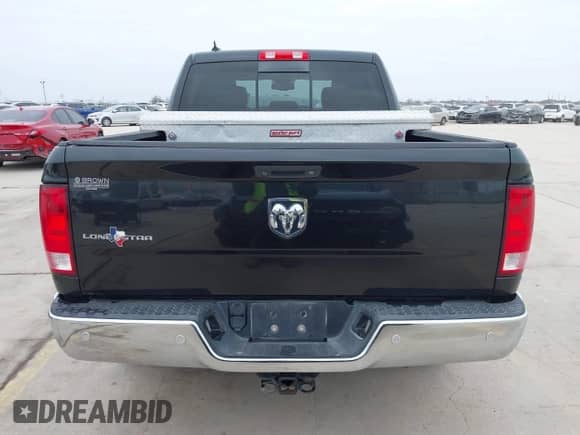 2016 Ram 1500 Big Horn z VIN 1C6RR6LG3GS155446, wystawiony jako IAAI lot #41623506 z przebiegiem 128 393 mil mil oraz . Historia ofert i sprzedaży dostępna na DreamBid. Obrazek 17.
