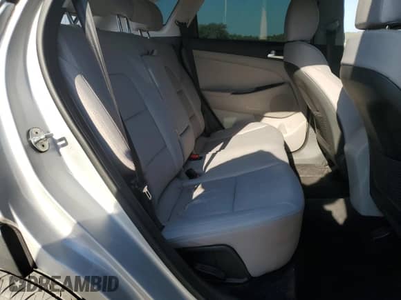 2019 Hyundai Tucson Value с VIN KM8J3CA40KU857604, выставлен на аукционе Copart как лот 81115765 с пробегом 132 298 миль миль и На запчасти • Non repairable. История ставок и продаж доступна на DreamBid. Изображение 11.