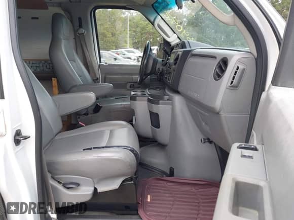 2014 Ford Econoline Cargo Commercial with VIN 1FTNE1EWXEDA07967, listed as a IAAI auction lot 43409244 with 143,735 mi miles and . Bid and sale history available at DreamBid. Image 5.