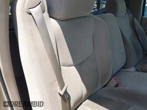 2004 Chevrolet Silverado 1500 LS with VIN 1GCEC14T84Z306534, listed as a IAAI auction lot 42603911 with 172,896 mi miles and . Bid and sale history available at DreamBid. Image 8.