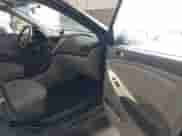 2016 Hyundai Accent SE z VIN KMHCT5AEXGU283694, wystawiony jako IAAI lot #43535819 z przebiegiem 179 256 mil mil oraz . Historia ofert i sprzedaży dostępna na DreamBid. Obrazek 5.