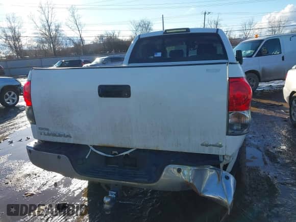 2007 Toyota Tundra Limited with VIN 5TBBV58127S482281, listed as a IAAI auction lot 41458719 with 196,993 mi miles and . Bid and sale history available at DreamBid. Image 16.