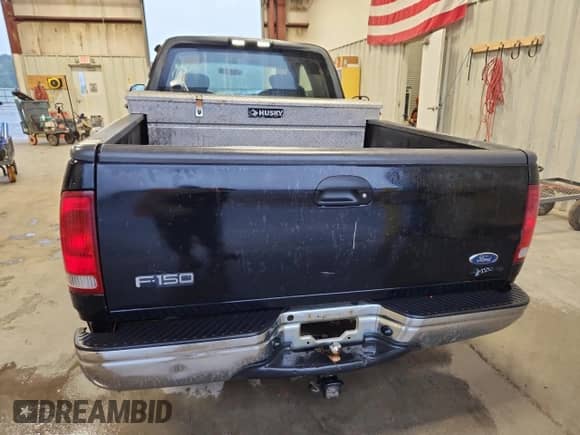 2003 Ford F-150 XL with VIN 2FTRX172X3CA42415, listed as a Copart auction lot 70556985 with 227,798 mi miles and Clean title. Bid and sale history available at DreamBid. Image 6.