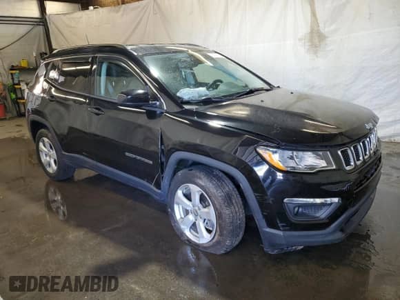 2019 Jeep Compass Latitude с VIN 3C4NJDBB9KT828823, выставлен на аукционе Copart как лот 84745385 с пробегом 34 533 миль миль и Списание • Salvage title. История ставок и продаж доступна на DreamBid. Изображение 4.
