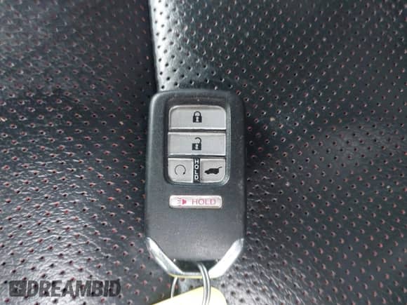 2020 Honda Pilot Black Edition z VIN 5FNYF6H71LB051356, wystawiony jako IAAI lot #41997179 z przebiegiem 74 781 mil mil oraz . Historia ofert i sprzedaży dostępna na DreamBid. Obrazek 11.