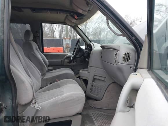 1997 Chevrolet Astro с VIN 1GNDM19W1VB203243, выставлен на аукционе IAAI как лот 41168889 с пробегом 105 206 миль миль и . История ставок и продаж доступна на DreamBid. Изображение 5.