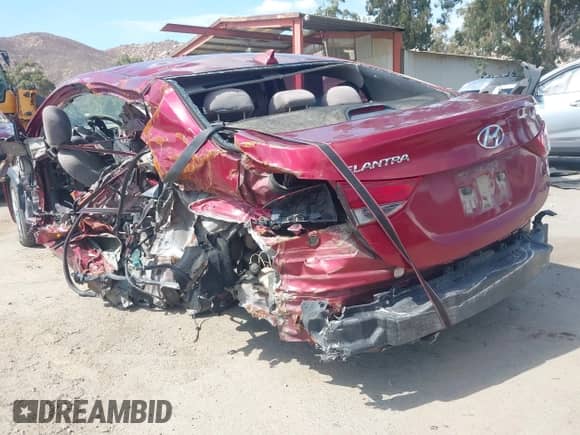 2016 Hyundai Elantra SE with VIN 5NPDH4AE4GH709863, listed as a IAAI auction lot 43256873 with Not provided miles and . Bid and sale history available at DreamBid. Image 6.