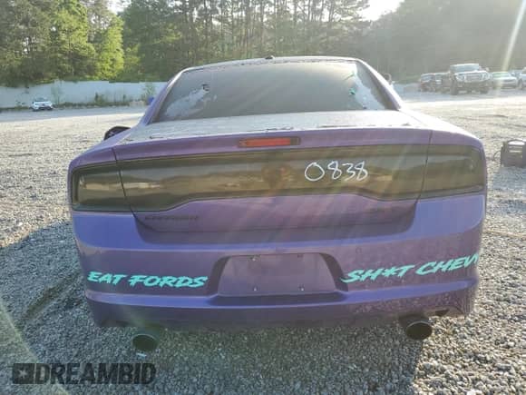 2013 Dodge Charger SRT-8 z VIN 2C3CDXEJ5DH740838, wystawiony jako Copart lot #57058225 z przebiegiem 127 808 mil mil oraz Szkoda całkowita • Salvage title. Historia ofert i sprzedaży dostępna na DreamBid. Obrazek 6.