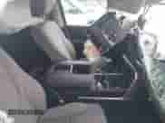 2024 Toyota Tundra SR5 с VIN 5TFLA5DB6RX182522, выставлен на аукционе IAAI как лот 43048617 с пробегом 17 236 миль миль и . История ставок и продаж доступна на DreamBid. Изображение 5.