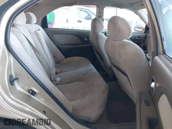 2004 Hyundai Sonata с VIN KMHWF25SX4A918297, выставлен на аукционе IAAI как лот 42654391 с пробегом 93 263 миль миль и . История ставок и продаж доступна на DreamBid. Изображение 8.