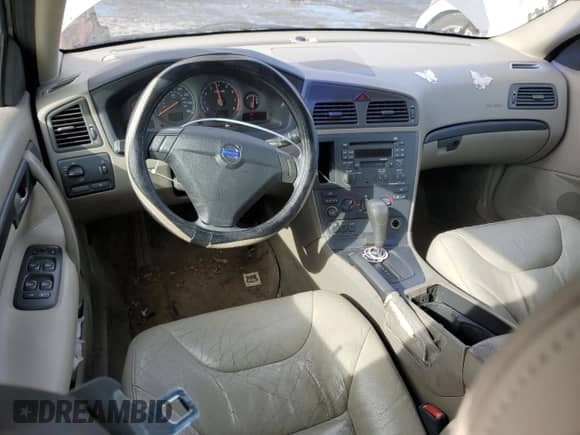 2001 Volvo S60 с VIN YV1RS61R812081198, выставлен на аукционе Copart как лот 42083995 с пробегом 96 753 миль миль и Списание • Salvage title. История ставок и продаж доступна на DreamBid. Изображение 8.