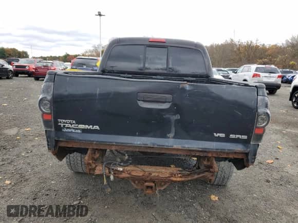 2005 Toyota Tacoma with VIN 5TELU42N75Z143424, listed as a Copart auction lot 90800205 with 224,268 mi miles and Clean title. Bid and sale history available at DreamBid. Image 6.