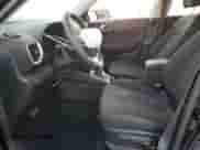 2022 Hyundai Venue SEL z VIN KMHRC8A39NU180824, wystawiony jako Copart lot #90549065 z przebiegiem 37 140 mil mil oraz Szkoda całkowita • Salvage title. Historia ofert i sprzedaży dostępna na DreamBid. Obrazek 7.