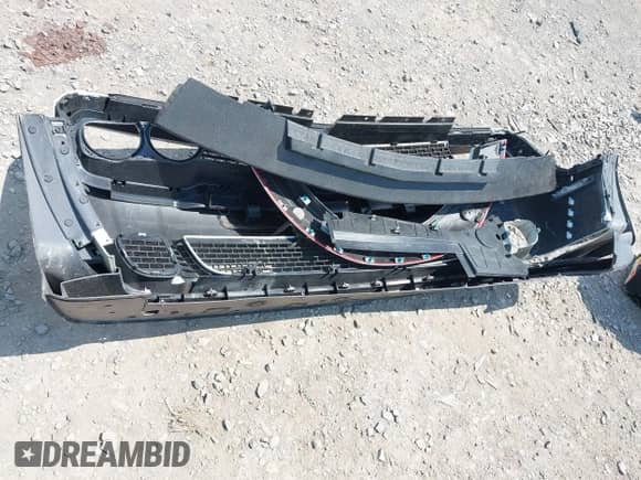 2019 Dodge Challenger SRT Hellcat with VIN 2C3CDZC92KH581410, listed as a IAAI auction lot 42674192 with 30,717 mi miles and . Bid and sale history available at DreamBid. Image 12.