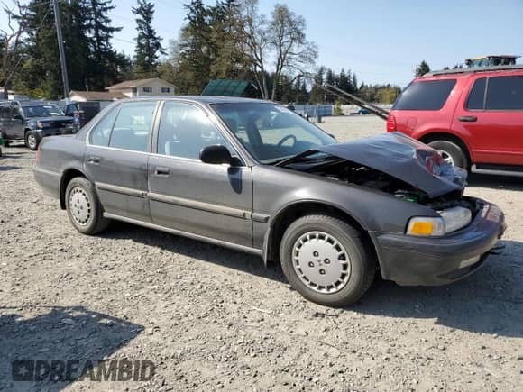 1990 Honda Accord LX z VIN JHMCB7658LC106944, wystawiony jako Copart lot #54325895 z przebiegiem 94 905 mil mil oraz Szkoda całkowita • Salvage title. Historia ofert i sprzedaży dostępna na DreamBid. Obrazek 4.