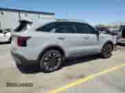 2025 Kia Sorento EX с VIN 5XYRH4JF7SG356257, выставлен на аукционе Copart как лот 68354045 с пробегом 4 908 миль миль и Списание • Salvage title. История ставок и продаж доступна на DreamBid. Изображение 3.