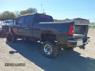 2003 Chevrolet Silverado 2500HD LS с VIN 1GCHK23U03F180167, выставлен на аукционе IAAI как лот 43408229 с пробегом Не указан миль и . История ставок и продаж доступна на DreamBid. Изображение 3.
