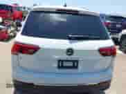 2024 Volkswagen Tiguan SE with VIN 3VVNB7AX4RM198923, listed as a IAAI auction lot 42312597 with 6,827 mi miles and . Bid and sale history available at DreamBid. Image 16.