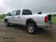 2008 Dodge 2500 SLT z VIN 3D7KS28D38G151742, wystawiony jako Copart lot #69512955 z przebiegiem 224 411 mil mil oraz Czysty tytuł • Clean title. Historia ofert i sprzedaży dostępna na DreamBid. Obrazek 2.