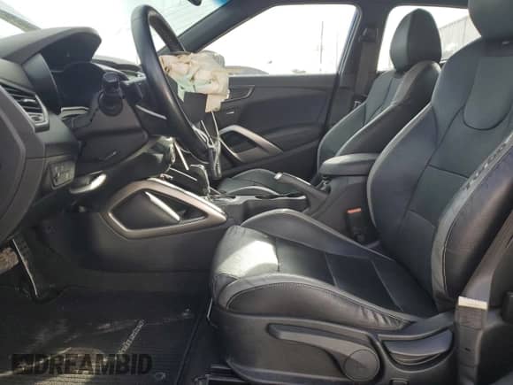 2017 Hyundai Veloster Turbo z VIN KMHTC6AEXHU308682, wystawiony jako Copart lot #85188235 z przebiegiem 87 135 mil mil oraz Nie do naprawy • Non repairable. Historia ofert i sprzedaży dostępna na DreamBid. Obrazek 7.