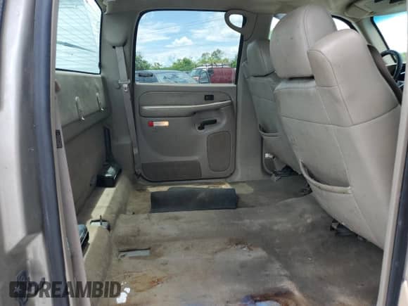 2001 Chevrolet Silverado 1500 with VIN 1GCJC33G81F155030, listed as a Copart auction lot 65581985 with Not provided miles and Clean title. Bid and sale history available at DreamBid. Image 10.