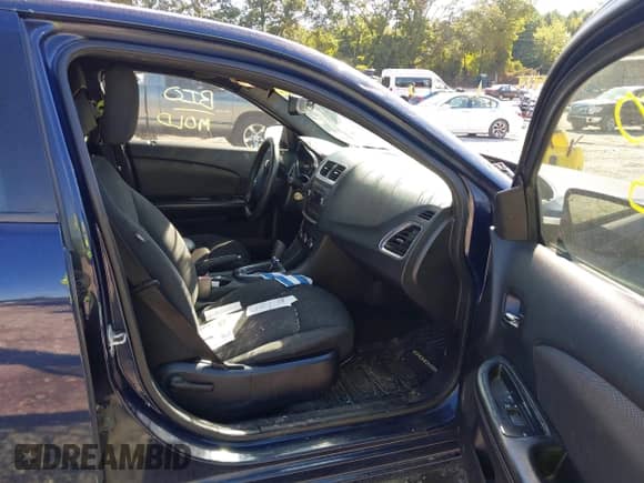2013 Dodge Avenger SE with VIN 1C3CDZAB4DN638531, listed as a IAAI auction lot 43091142 with 167,701 mi miles and . Bid and sale history available at DreamBid. Image 5.