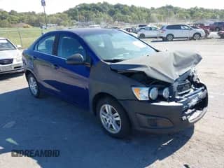 2014 Chevrolet Sonic LT с VIN 1G1JC5SH7E4117143, выставлен на аукционе IAAI как лот 43434507 с пробегом 150 058 миль миль и . История ставок и продаж доступна на DreamBid. Изображение 1.