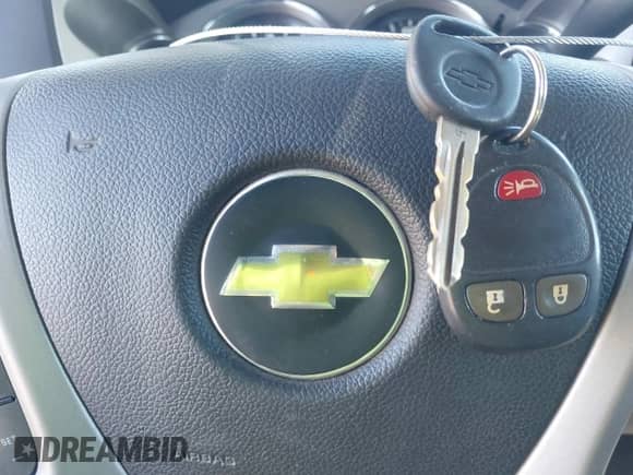 2013 Chevrolet Silverado 1500 LT z VIN 3GCPKSEA4DG107799, wystawiony jako IAAI lot #43397786 z przebiegiem 169 282 mil mil oraz . Historia ofert i sprzedaży dostępna na DreamBid. Obrazek 11.