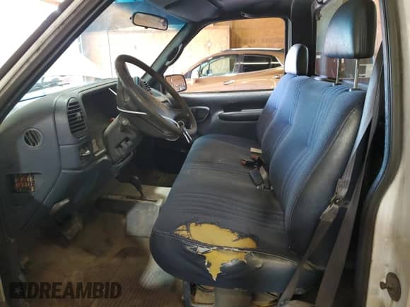 1996 GMC Sierra 1500 with VIN 1GTEK14W3TZ532945, listed as a Copart auction lot 65740605 with 120,125 mi miles and Clean title. Bid and sale history available at DreamBid. Image 7.