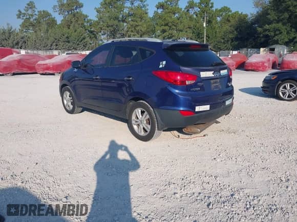 2010 Hyundai Tucson Limited с VIN KM8JU3AC8AU071813, выставлен на аукционе IAAI как лот 43218460 с пробегом 141 844 миль миль и . История ставок и продаж доступна на DreamBid. Изображение 3.