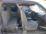 2001 Toyota Tundra SR5 с VIN 5TBRN34121S166363, выставлен на аукционе IAAI как лот 43528624 с пробегом 347 719 миль миль и . История ставок и продаж доступна на DreamBid. Изображение 8.