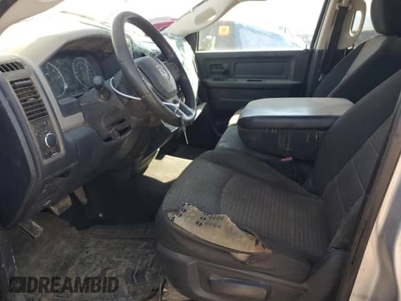 2010 Dodge 1500 SLT z VIN 1D7RV1GT8AS187238, wystawiony jako Copart lot #72088534 z przebiegiem 147 901 mil mil oraz Szkoda całkowita • Salvage title. Historia ofert i sprzedaży dostępna na DreamBid. Obrazek 7.