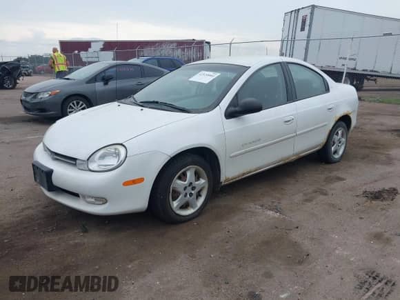 2000 Dodge Neon Highline z VIN 1B3ES46C3YD729060, wystawiony jako IAAI lot #42520084 z przebiegiem 54 588 mil mil oraz . Historia ofert i sprzedaży dostępna na DreamBid. Obrazek 2.