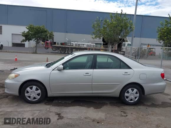 2006 Toyota Camry STD with VIN 4T1BE30K66U702625, listed as a IAAI auction lot 43362911 with 169,814 mi miles and . Bid and sale history available at DreamBid. Image 14.