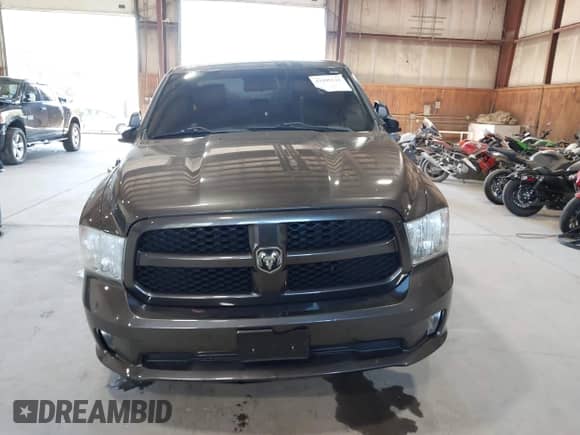 2014 Ram 1500 Express z VIN 1C6RR7FTXES469073, wystawiony jako IAAI lot #43109122 z przebiegiem 164 219 mil mil oraz . Historia ofert i sprzedaży dostępna na DreamBid. Obrazek 12.