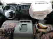 2019 Chevrolet Silverado 2500HD Work Truck z VIN 1GC1KREG9KF149015, wystawiony jako Copart lot #69301074 z przebiegiem 190 327 mil mil oraz Szkoda całkowita • Salvage title. Historia ofert i sprzedaży dostępna na DreamBid. Obrazek 8.