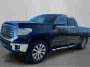 2014 Toyota Tundra Limited z VIN 5TFBW5F1XEX364896, wystawiony jako Copart lot #89790005 z przebiegiem 164 401 mil mil oraz Czysty tytuł • Clean title. Historia ofert i sprzedaży dostępna na DreamBid. Obrazek 2.