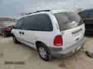 2000 Dodge Caravan z VIN 2B4GP2534YR560661, wystawiony jako Copart lot #76496104 z przebiegiem 55 271 mil mil oraz Szkoda całkowita • Salvage title. Historia ofert i sprzedaży dostępna na DreamBid. Obrazek 2.