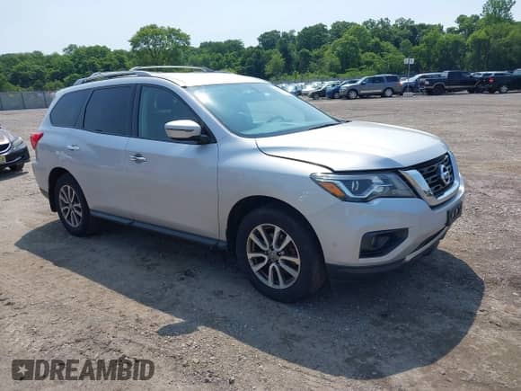 2018 Nissan Pathfinder SL with VIN 5N1DR2MM4JC670095, listed as a IAAI auction lot 42478486 with 291,630 mi miles and . Bid and sale history available at DreamBid. Image 1.