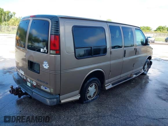 2000 Chevrolet Express Cargo YF7 с VIN 1GBFG15R2Y1188081, выставлен на аукционе IAAI как лот 42755137 с пробегом 211 129 миль миль и . История ставок и продаж доступна на DreamBid. Изображение 4.