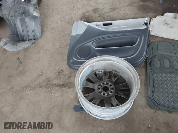 2004 Toyota Highlander Limited with VIN JTEDP21A040038524, listed as a IAAI auction lot 43243259 with Not provided miles and . Bid and sale history available at DreamBid. Image 11.